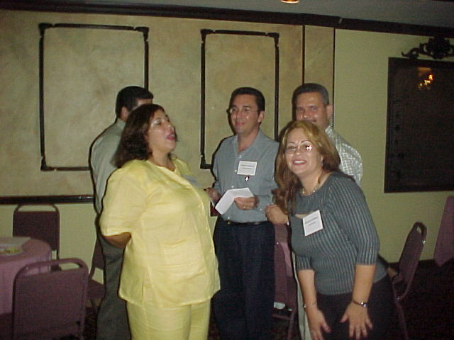 Mayra, Willy, Jose Ruiz y Nilda.  Foto cortesia de Paxie.